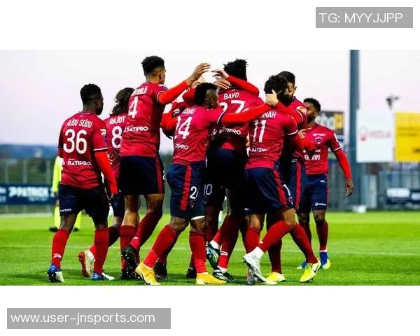 法甲赛季竞争白热化两队17轮积分均超39创世纪新篇 法甲赛季竞争白热化两队17轮积分均超39创世纪新篇